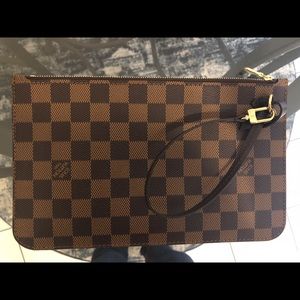 Louis Vuitton Neverfull PouchWristlet Damier Ebene